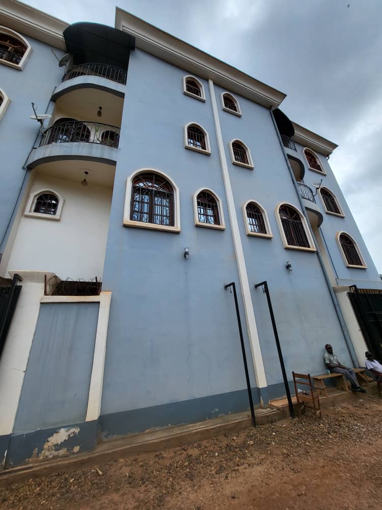 Appartement 3 chambres à 200 Villas Bangui – Clim, eau garantie et confort photo 21