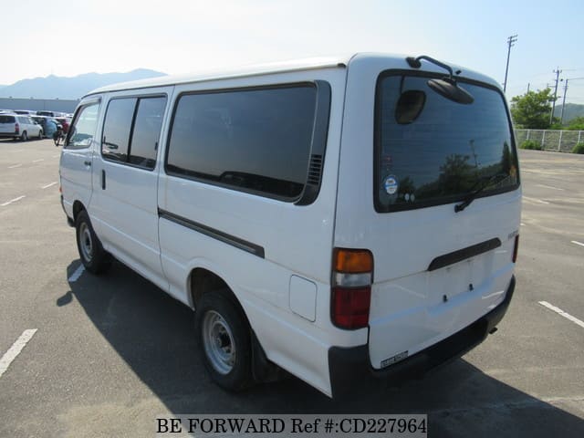 Mini-bus Toyota Hiace photo 4