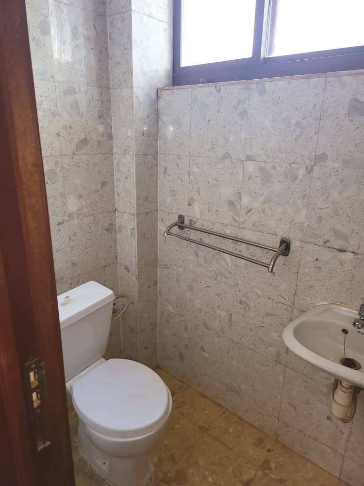 Appartement Moderne 2 Chambres à Louer à Bangui – Confort & Élégance centre ville à cote de la cathedrale photo 3