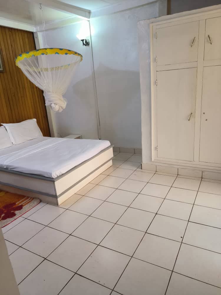 Appartement meublé avec piscine au centre-ville de Bangui – Location courte et longue durée photo 6