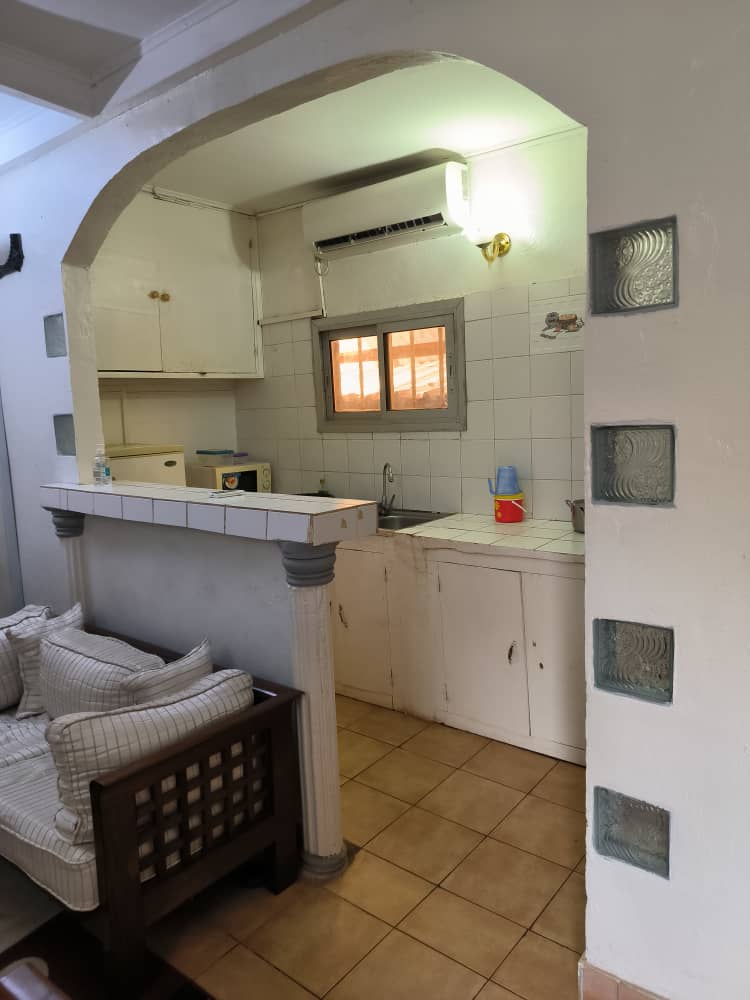 Appartement meublé avec piscine au centre-ville de Bangui – Location courte et longue durée photo 9