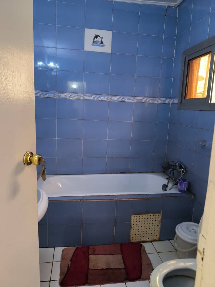 Appartement meublé avec piscine au centre-ville de Bangui – Location courte et longue durée photo 8