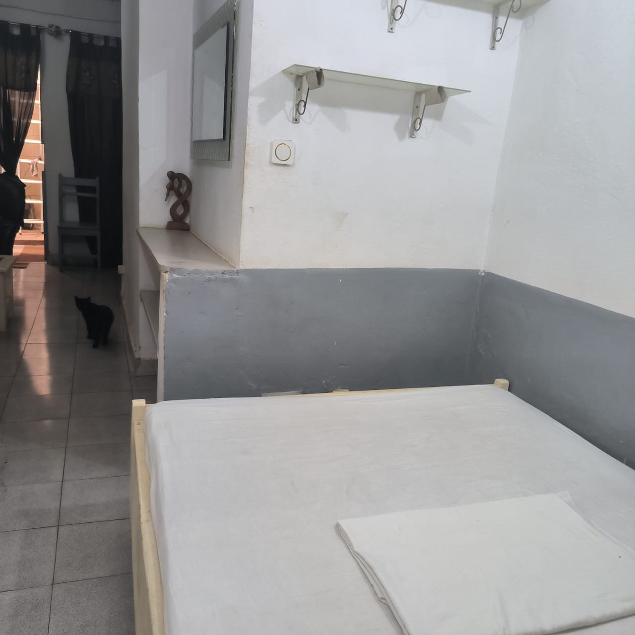 Studio meublé tout confort avec piscine au centre-ville de Bangui photo 11