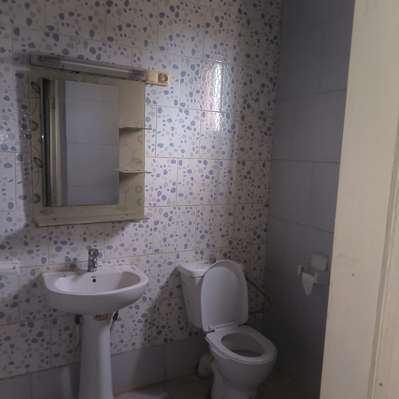 Duplex meublé tout confort avec piscine au centre-ville de Bangui photo 7