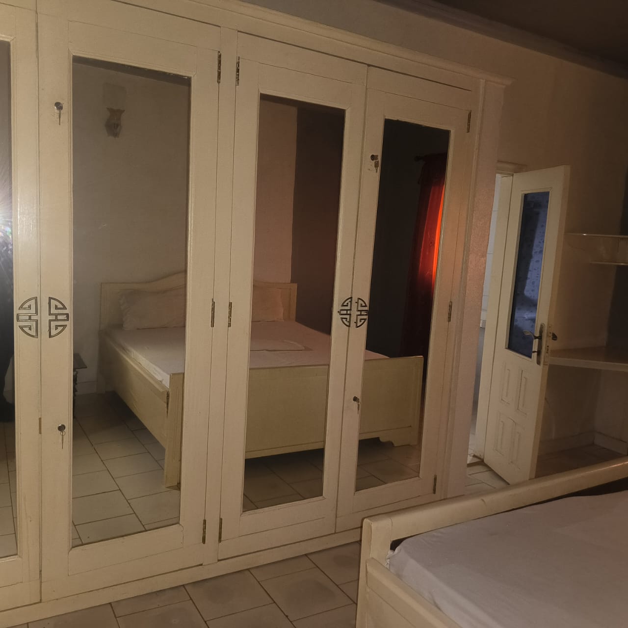 Duplex meublé tout confort avec piscine au centre-ville de Bangui photo 9