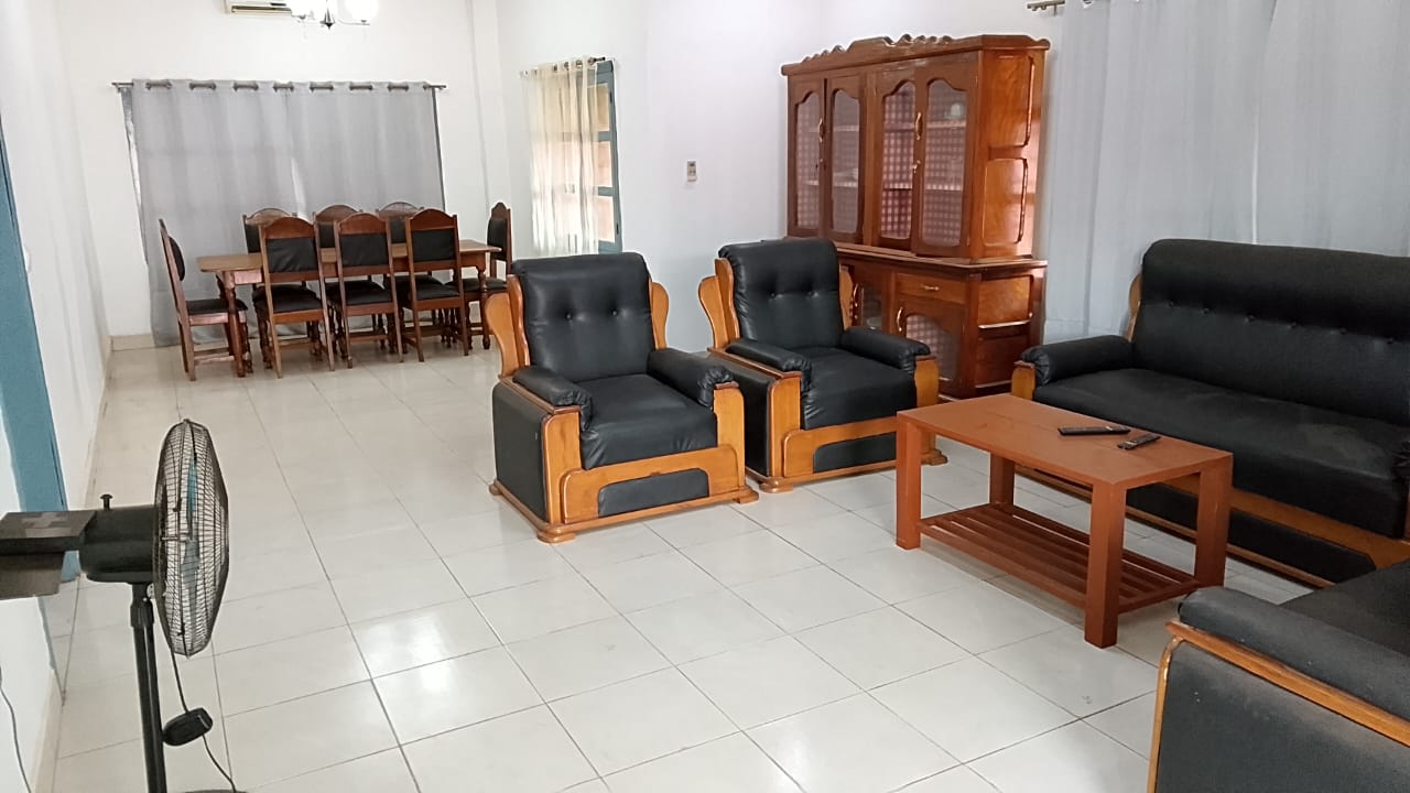 Appartement Meublé 3 Chambres à SICA – Calme, Confort & Sécurité