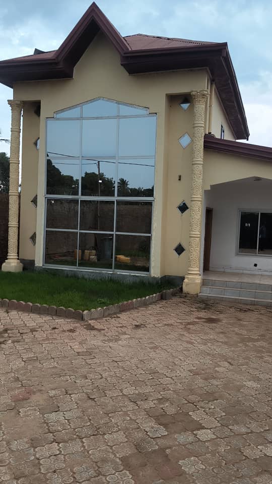 Somptueuse Villa de Standing Entièrement Équipée à Bangui photo 3
