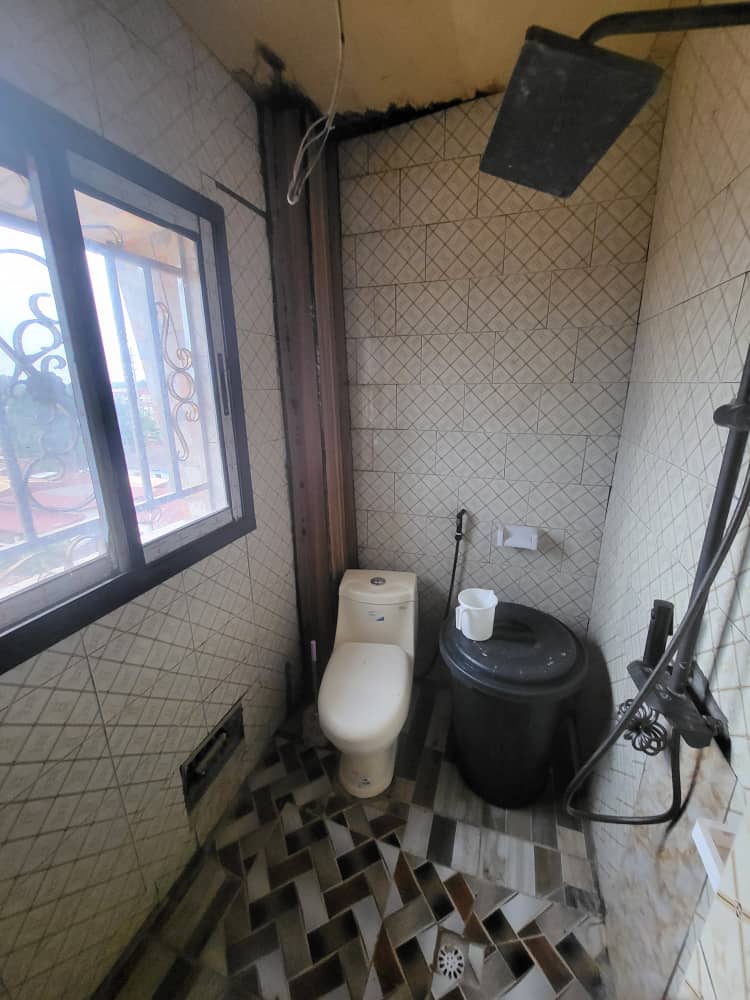 Appartement moderne 2 chambres à Lakouanga – Bangui | Confort, sécurité et emplacement idéal Découvrez ce photo 7