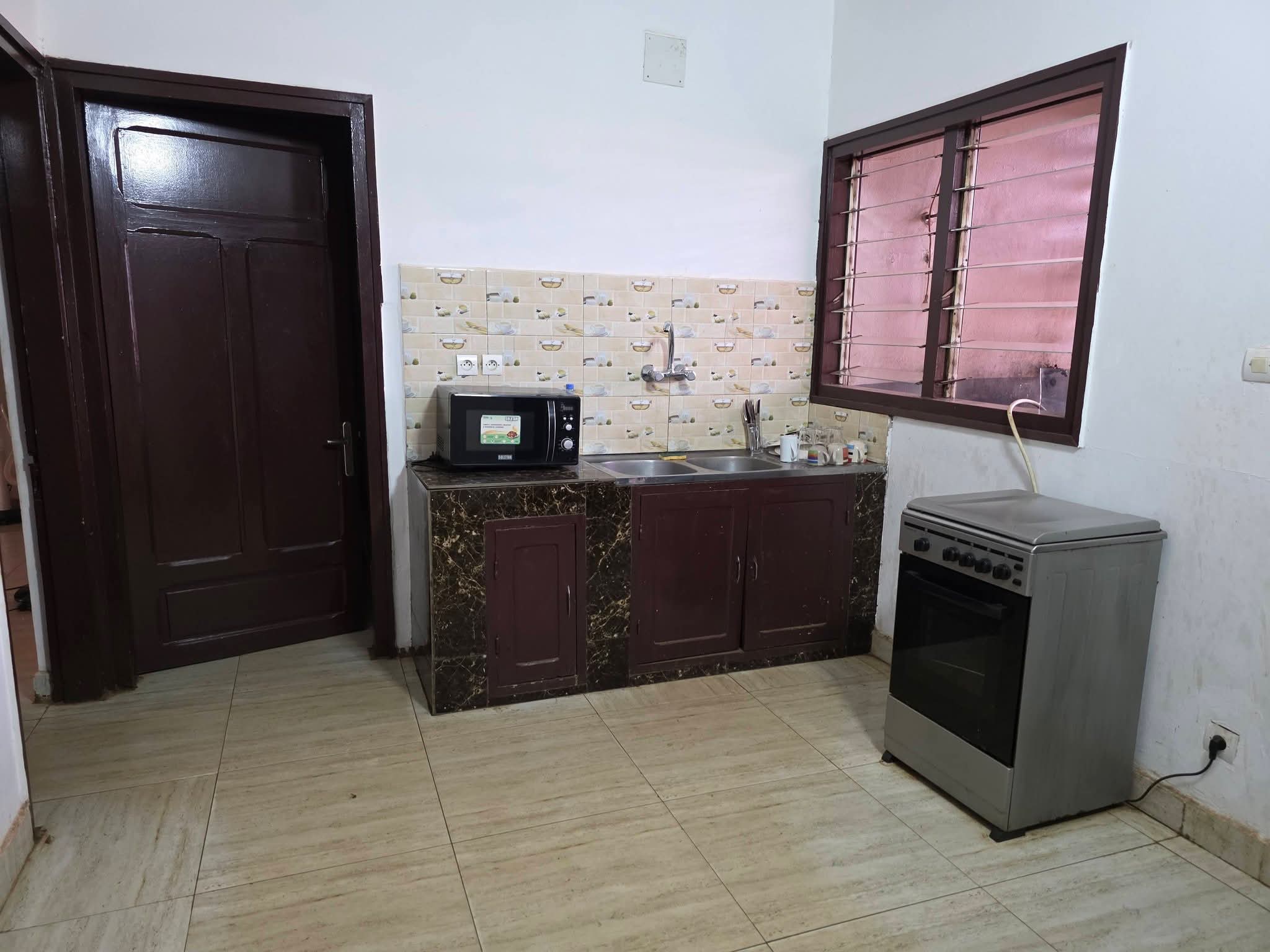 Appartement F3 de standing avec piscine à louer au centre-ville de Bangui – 2 chambres photo 9