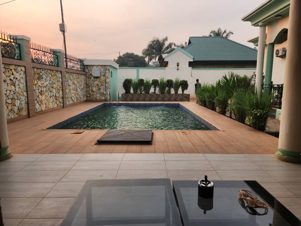 Villa de Prestige avec Piscine à Sica 2 – Bangui photo 7