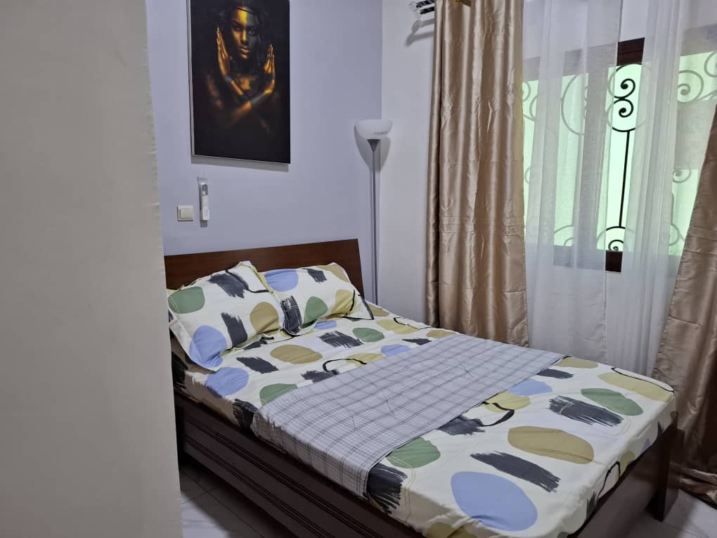 Villa de Prestige avec Piscine à Sica 2 – Bangui photo 12